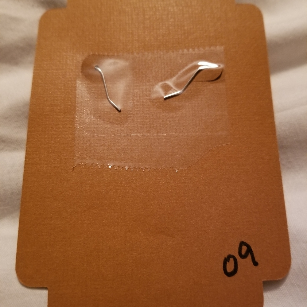 Earrings - Picture 3 of 3